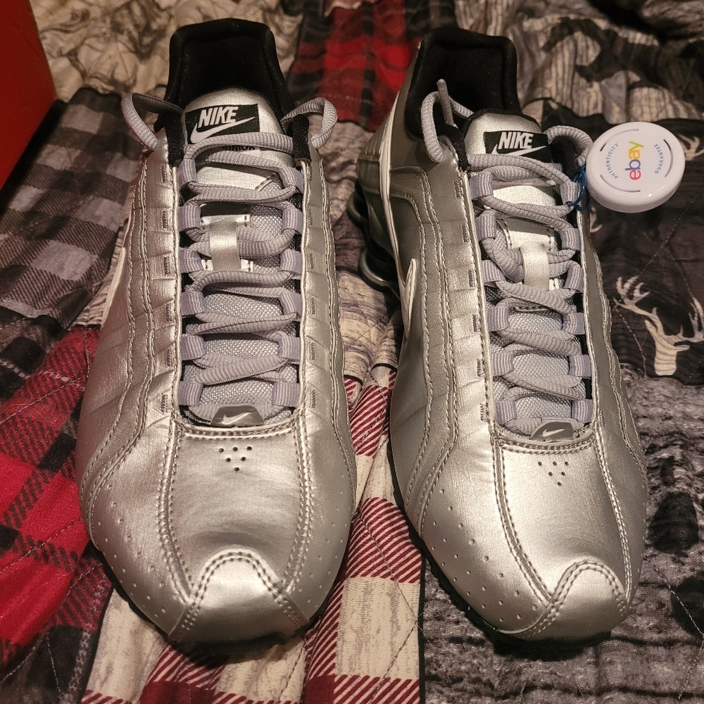Women Nike shox junior size 8